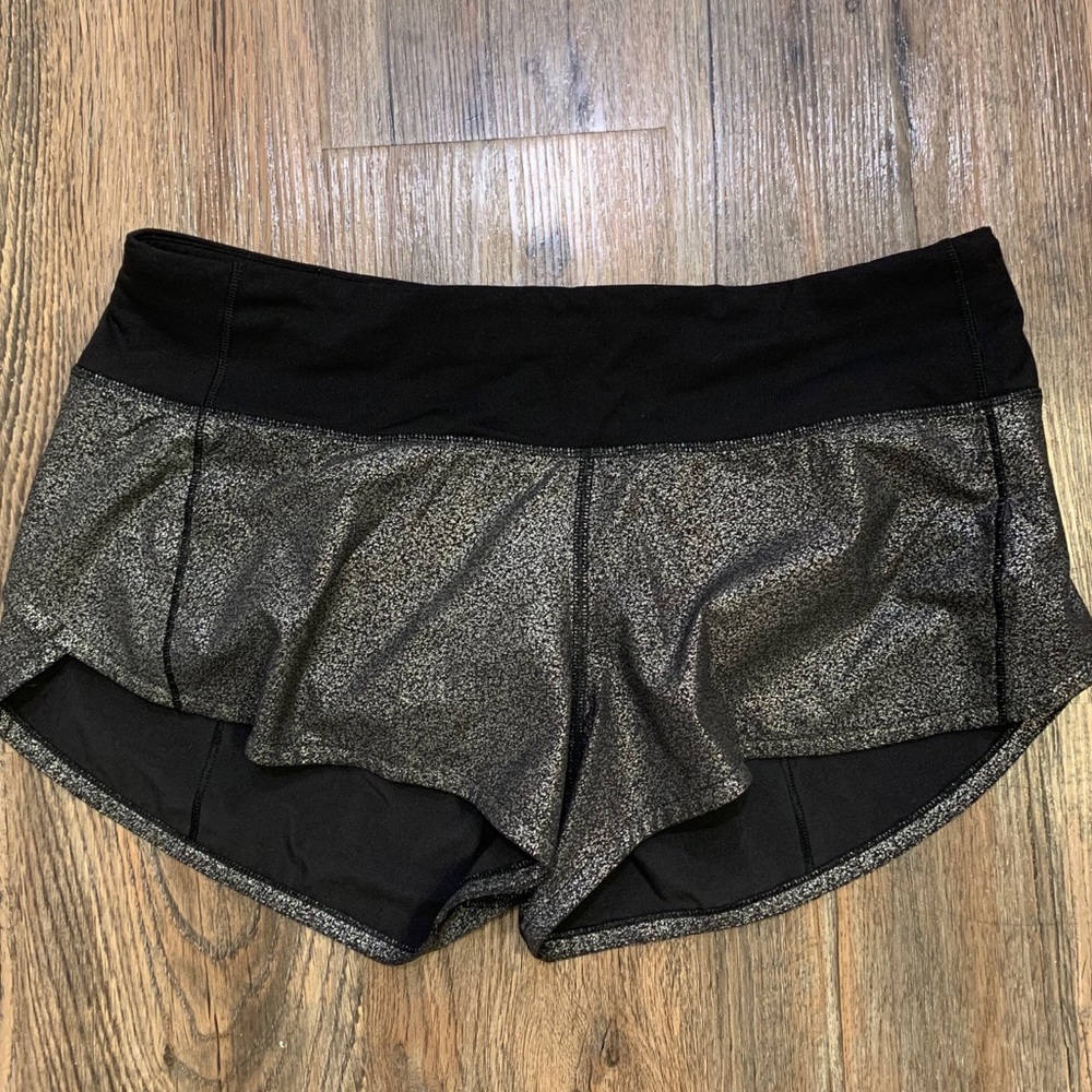 grey sparkly lululemon speed up shorts, size 6